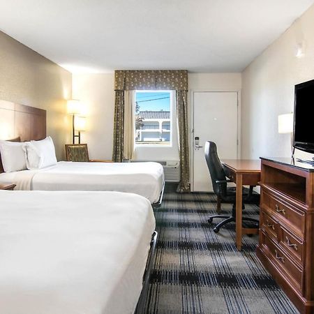 Americas Best Value Inn Perry Exterior foto