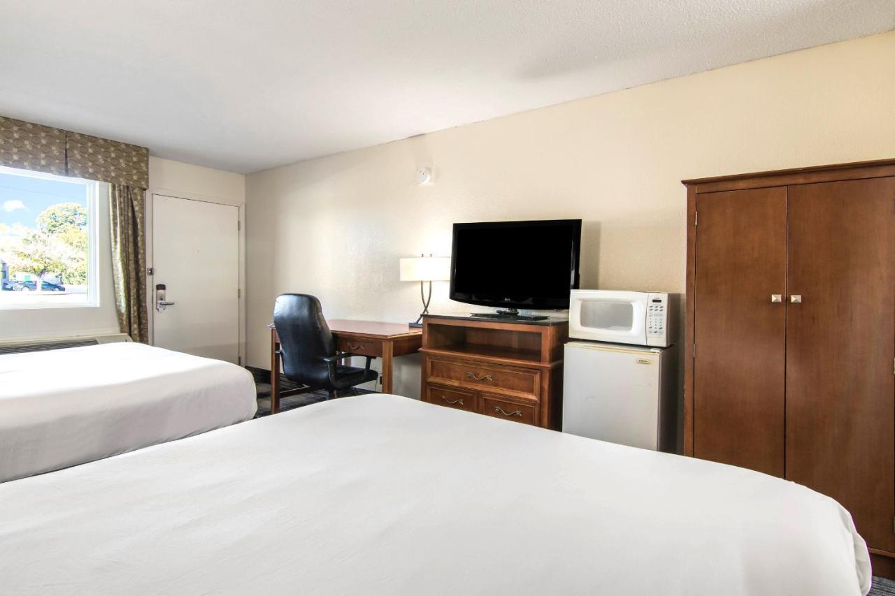 Americas Best Value Inn Perry Exterior foto